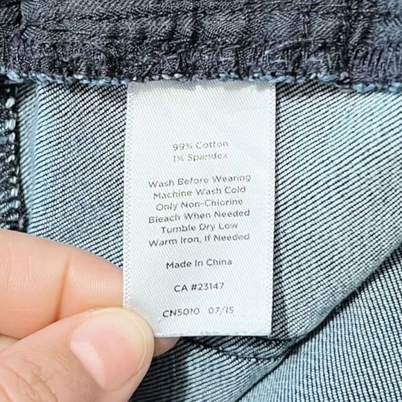 Talbots Flawless Five-Pocket Jean Women 4P Slim Ankle Curvy Dark Wash Blue Denim - Picture 9 of 11